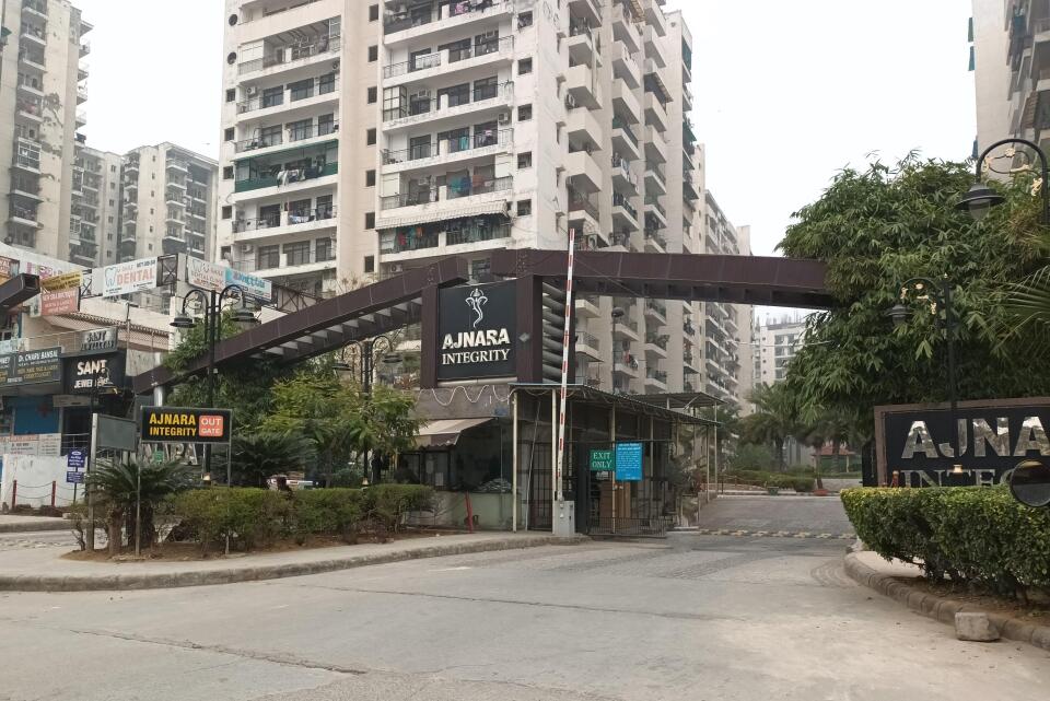 Ajnara Integrity Exterior